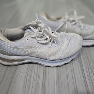 ASICS Women's White and Gray Athletic Shoes